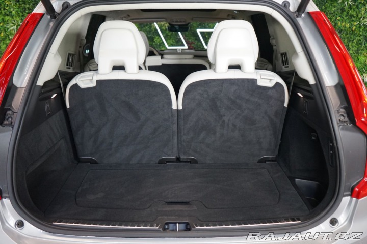 Volvo XC90 T8*RECHARGE*PANO*360*VZDU 2024
