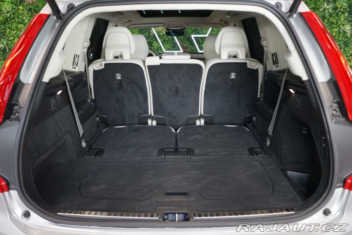 Volvo XC90 T8*RECHARGE*PANO*360*VZDU 2024