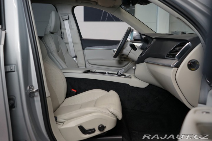 Volvo XC90 T8*RECHARGE*PANO*360*VZDU 2024