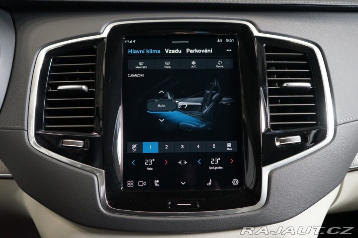 Volvo XC90 T8*RECHARGE*PANO*360*VZDU 2024