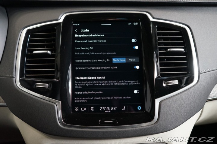 Volvo XC90 T8*RECHARGE*PANO*360*VZDU 2024