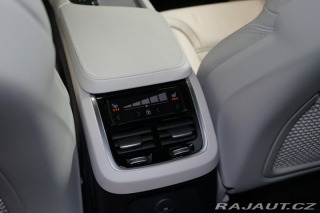 Volvo XC90 T8*RECHARGE*PANO*360*VZDU 2024