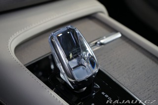 Volvo XC90 T8*RECHARGE*PANO*360*VZDU 2024