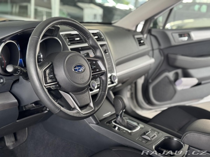 Subaru Outback 2,5i AWD*Aut*Kamera*REZER 2018