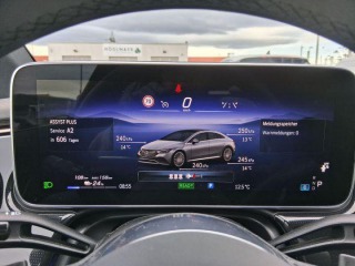 Mercedes-Benz EQE 300 Připravujeme 2025