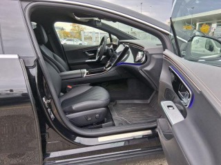 Mercedes-Benz EQE 300 Připravujeme 2025