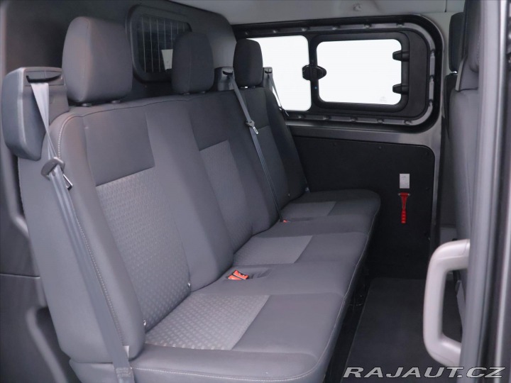 Ford Transit Custom 2,0 TDCI Aut. L2 6-Míst D 2019
