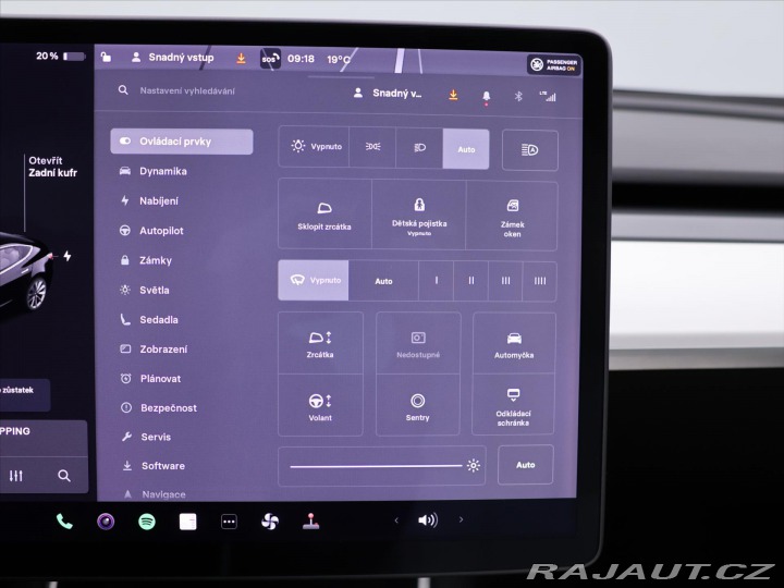 Tesla Model 3 Long Range AWD tažné DPH 2019