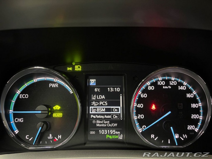 Toyota RAV4 2.5 Hybrid 4WD e-CVT EXEC 2017