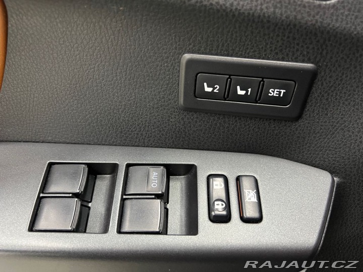 Toyota RAV4 2.5 Hybrid 4WD e-CVT EXEC 2017