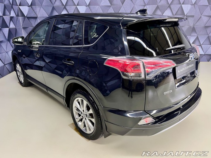 Toyota RAV4 2.5 Hybrid 4WD e-CVT EXEC 2017