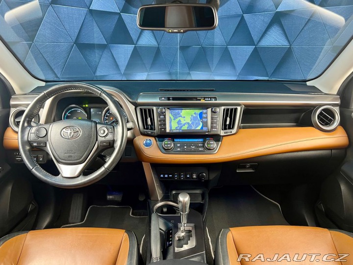 Toyota RAV4 2.5 Hybrid 4WD e-CVT EXEC 2017