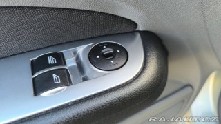 Ford Focus 1,6 16V, 74 kW NAV, KLI 2010