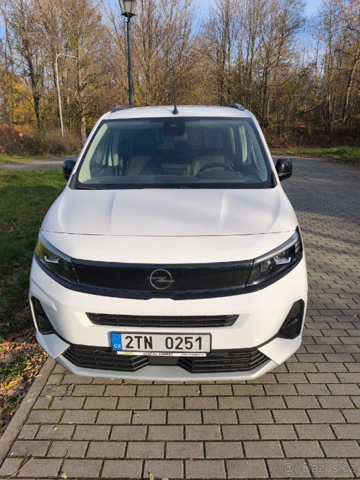 Opel Combo CDTI, 2024, 7 míst