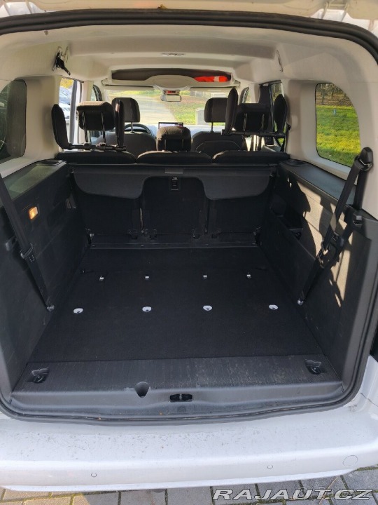 Opel Combo CDTI, 2024, 7 míst 2024