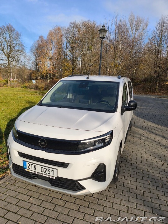 Opel Combo CDTI, 2024, 7 míst 2024