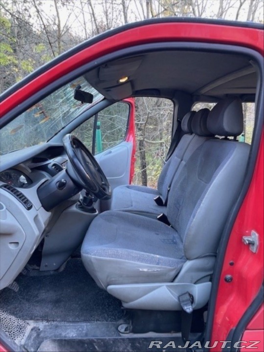Renault Trafic 1,9 6 míst, rv 2003, 32 1800