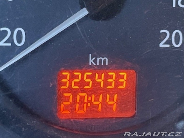 Renault Trafic 1,9 6 míst, rv 2003, 32 1800