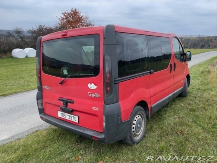Renault Trafic 1,9 6 míst, rv 2003, 32 1800