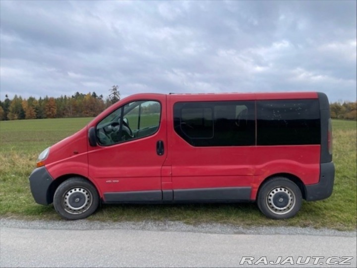 Renault Trafic 1,9 6 míst, rv 2003, 32 1800