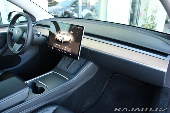 Tesla Model Y RWD PANO 35tis.KM REZERVA 2023