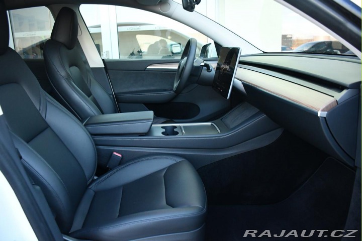 Tesla Model Y RWD PANO 35tis.KM REZERVA 2023