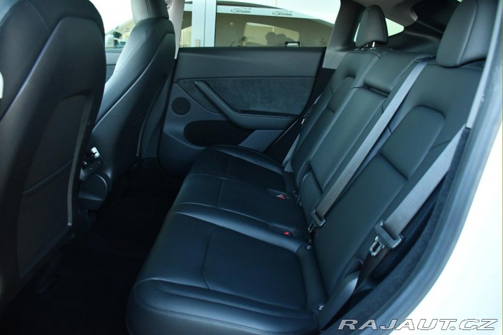 Tesla Model Y RWD PANO 35tis.KM 2023