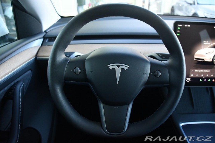 Tesla Model Y RWD PANO 35tis.KM 2023