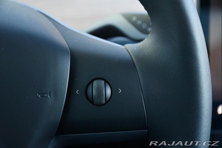 Tesla Model Y RWD PANO 35tis.KM 97%SoH 2023