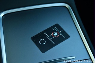 Tesla Model Y RWD 2023