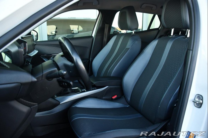 Peugeot 2008 1.2 PureTech 110 2xPNEU Č 2020