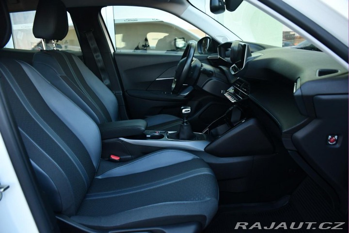 Peugeot 2008 1.2 PureTech 110 2xPNEU Č 2020