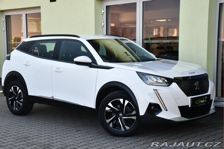 Peugeot 2008 1.2 PureTech 110 2xPNEU Č 2020