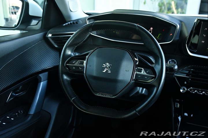 Peugeot 2008 1.2 PureTech 110 2xPNEU Č 2020