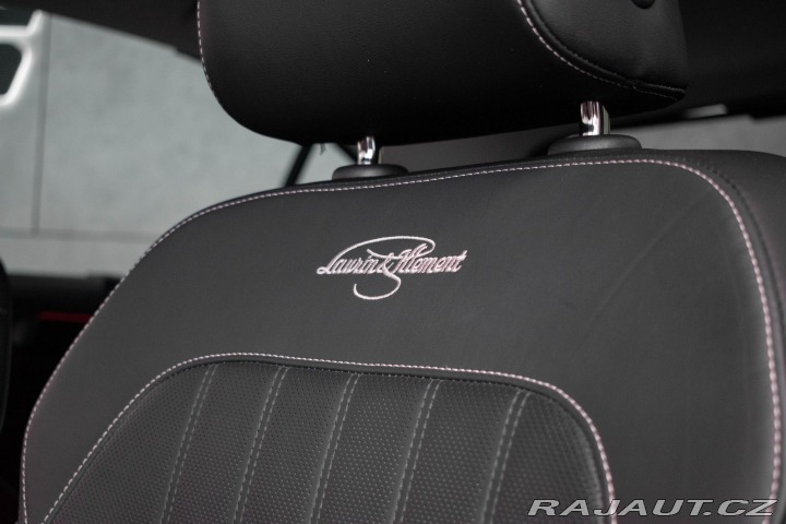 Škoda Superb 2.0 TDI 147 REZERVACE 2023