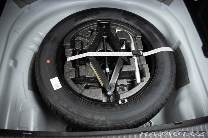 Škoda Superb 2.0 TDI 147 REZERVACE 2023