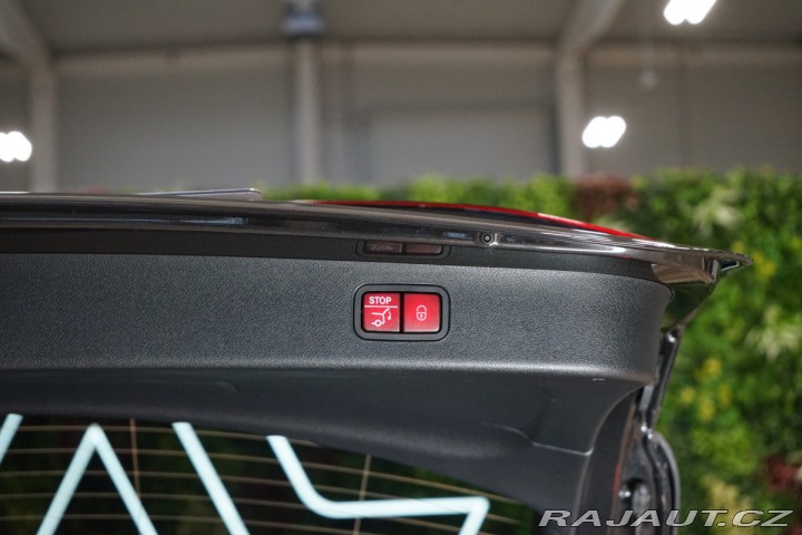 Mercedes-Benz E 220d*WAGON*CAMERA*TAŽ*AMG 2023