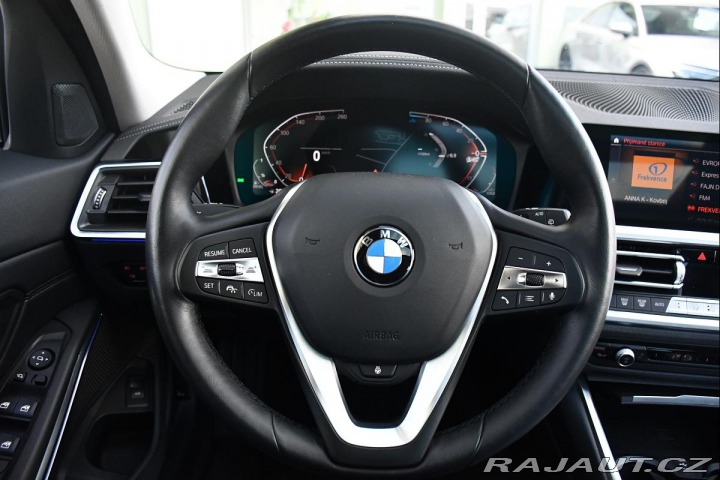 BMW 3 320d xDrive TAŽNÉ PANO 1M 2021