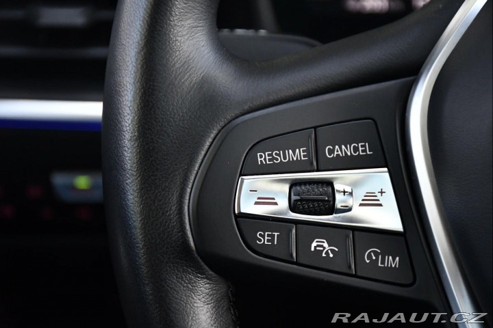 BMW 3 320d xDrive TAŽNÉ PANO 1M 2021