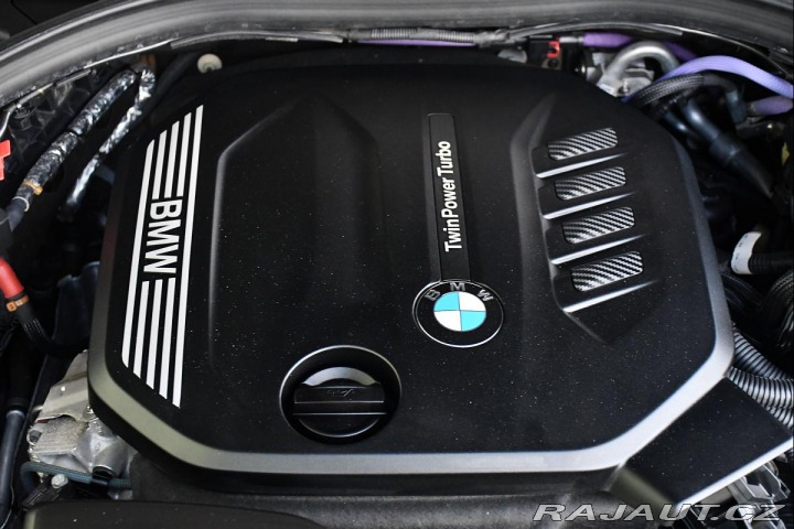 BMW 3 320d xDrive TAŽNÉ PANO 1M 2021