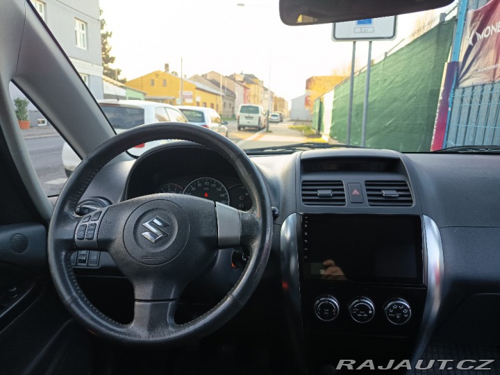 Suzuki SX4 1,6 16V Comfort ČR NAVI 2008