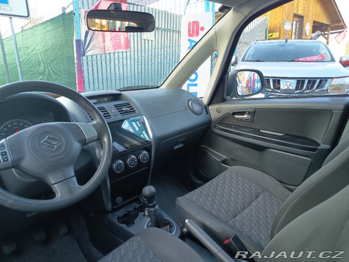 Suzuki SX4 1,6 16V Comfort ČR NAVI 2008