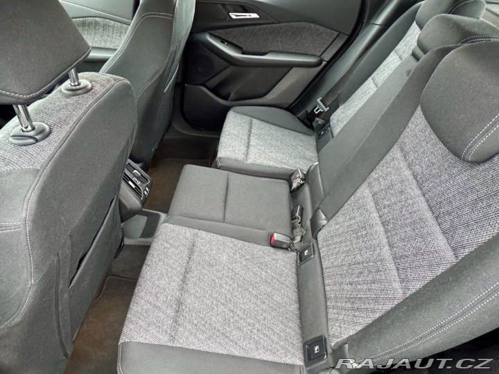 BMW 2 LED, ACC, Kamera,zimní AL 2024