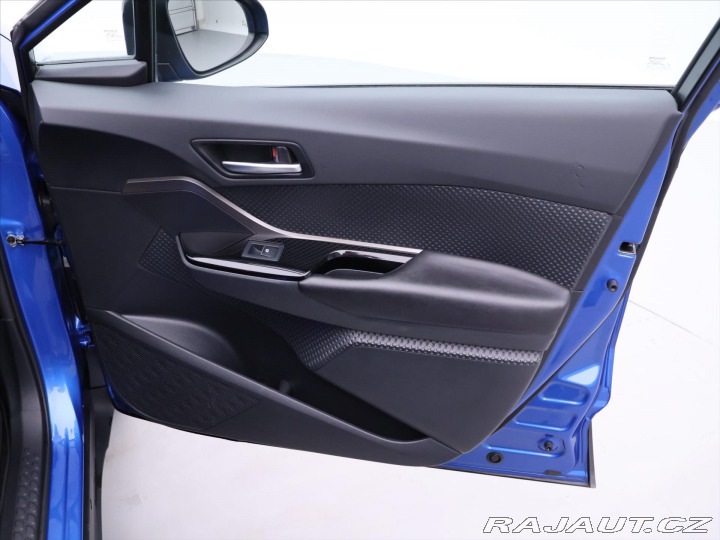 Toyota C-HR 1,8 Hybrid 72kW Selection 2018