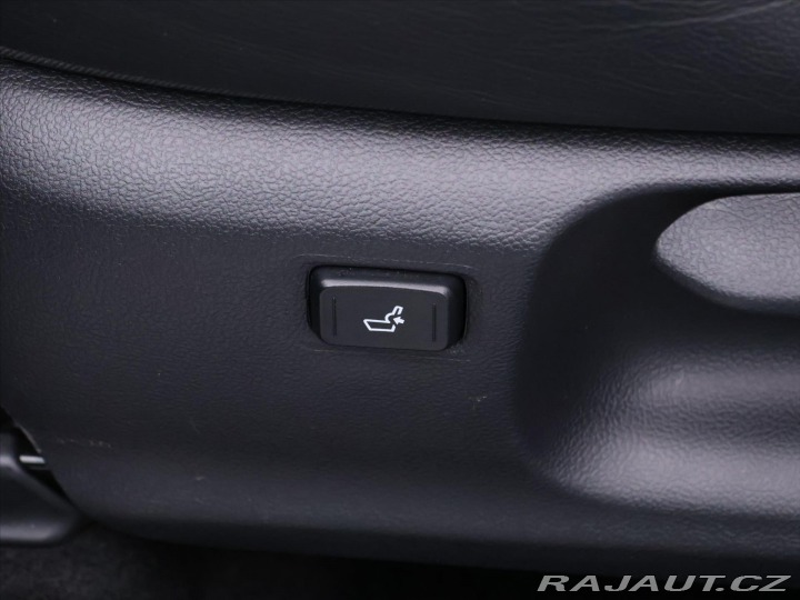 Toyota C-HR 1,8 Hybrid 72kW Selection 2018