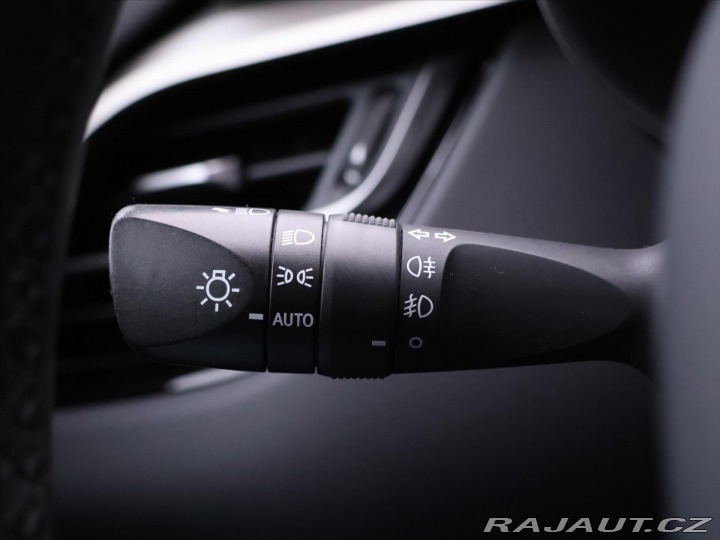 Toyota C-HR 1,8 Hybrid 72kW Selection 2018