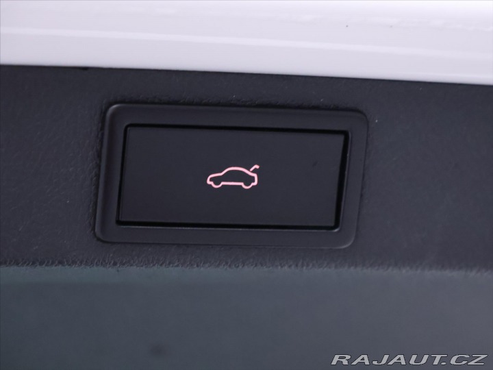 Škoda Octavia 1,8 TSI 132kW DSG Eleganc 2014