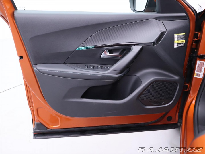 Peugeot 2008 1,2 PT 96kW Aut Allure CZ 2021