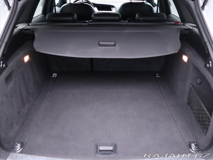 Audi A4 2,7 TDi 140kW Tempomat 2011