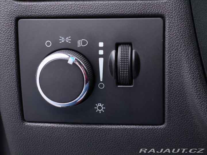 Dodge Challenger 3,6 V6 227kW SXT Aut.klim 2014